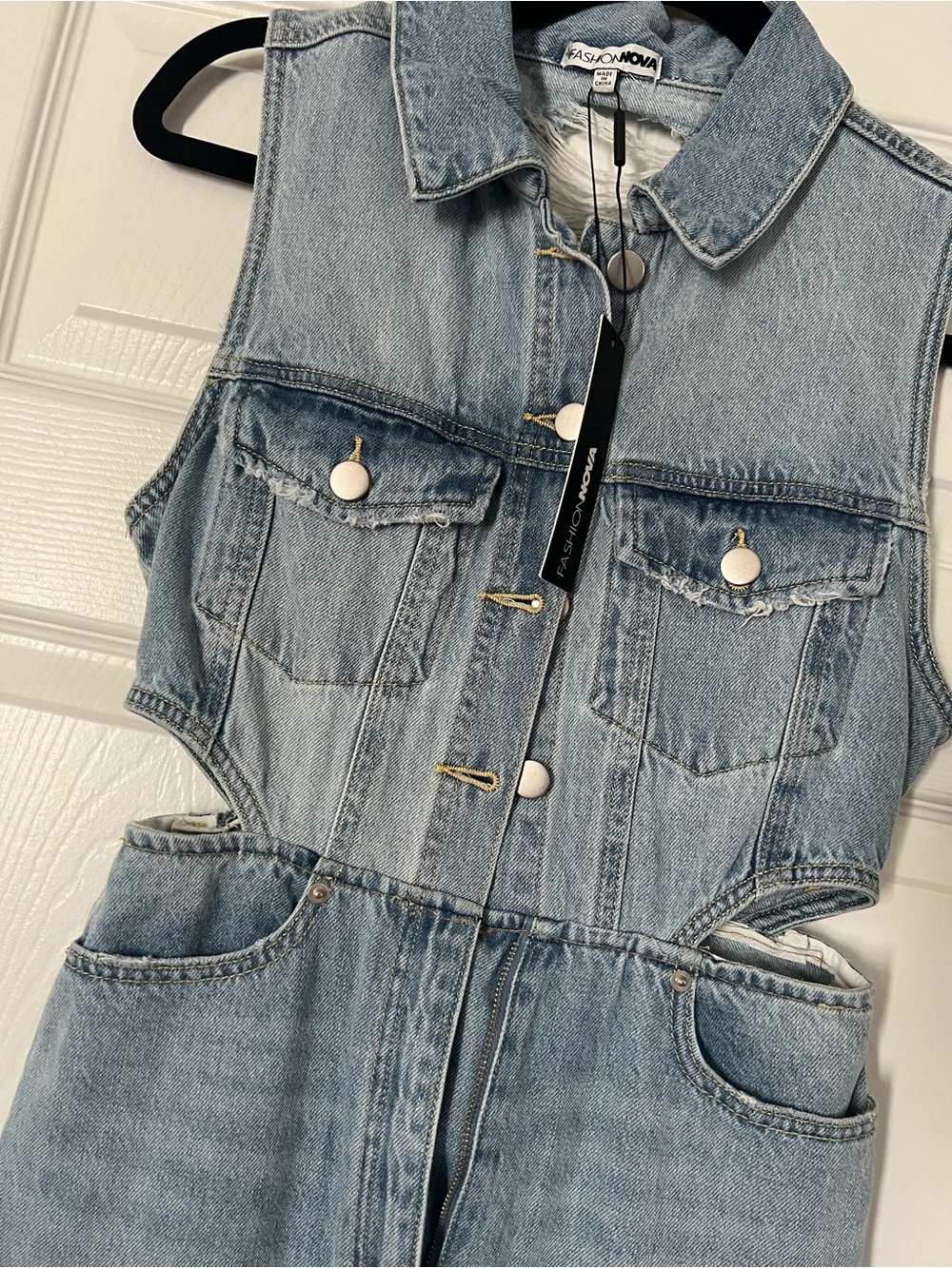 NWT Denim Sleeveless Overalls Jumpsuit